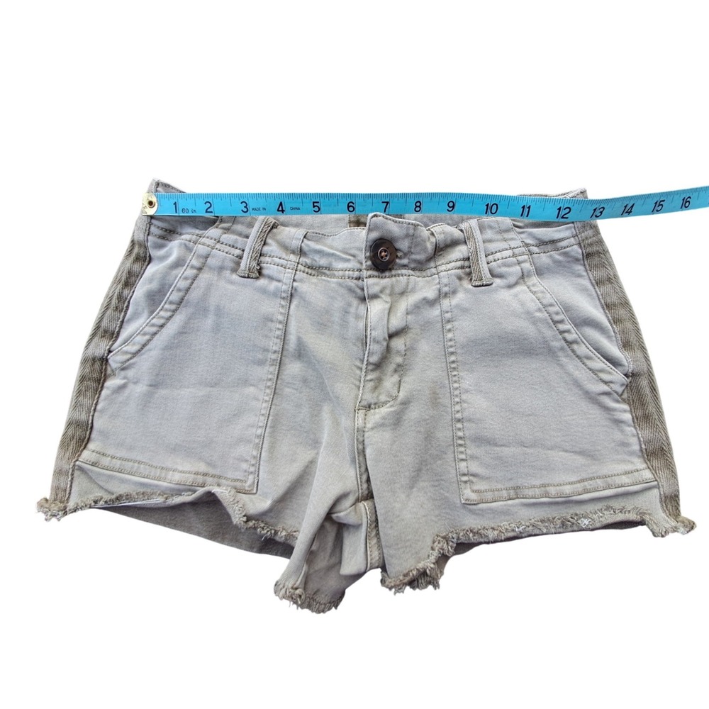 BKE Women's Sage Green Cargo Denim Shorts 24" Waist Frayed Hem Herringbone Trim - Picture 3 of 9